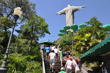 http://pehor.com/zf3/_files/obrazky/CORCOVADO/KeKristovi.jpg