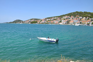 http://pehor.com/zf3/_files/obrazky/Croatia_MonteNegro/03Tisno.JPG